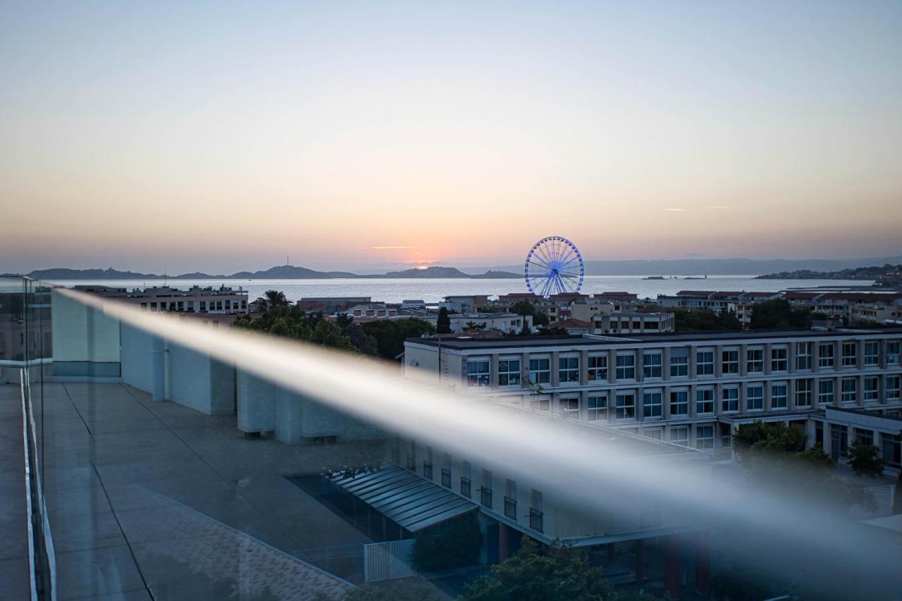 Superbe Appart 3 P, 10 Mn De La Plage Avec Piscine Et Parking Marseille Luaran gambar